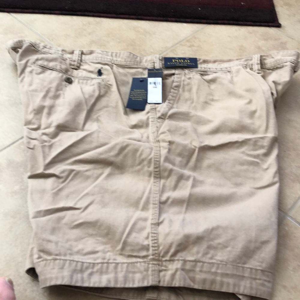 Ralph Lerann classic shorts khaki